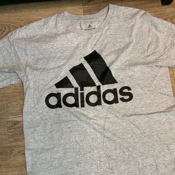 grey adidas shirt - Picture 5 of 7
